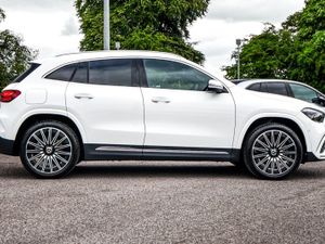 Mercedes-Benz GLA Class 250e AMG Premium 215bhp - Image 3