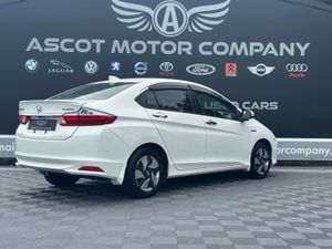 Honda Grace Auto - Image 3