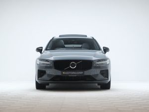 Volvo V60 Recharge T6 Ultimate  sunroof - Image 2