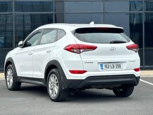 Hyundai Tucson *High spec *LowKMS - Image 2