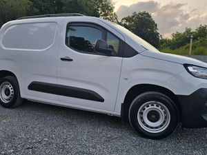 🔥 2025 Citroen Berlingo 1,5 Diesel Manual - Image 3