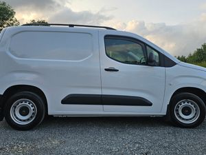 🔥 2025 Citroen Berlingo 1,5 Diesel Manual - Image 4