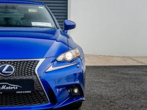 Lexus IS 300 H 2.5 F Sport  low Mileage - Image 2