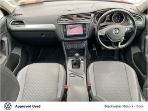 Volkswagen Tiguan 2.0TDI 115BHP COMFORTLINE WITH T - Image 3