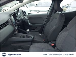 Renault Clio Equilibre TCE 90 5DR  now IN Stock - Image 4