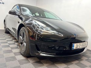 Tesla Model 3 RWD 1 Owner Black Leather - Image 3