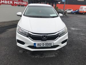 2019 Honda Grace Automatic Hybrid - Image 4