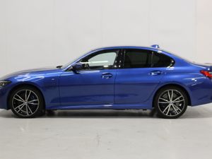 2021 BMW 330E  M SPORT Loaded with extras! - Image 4
