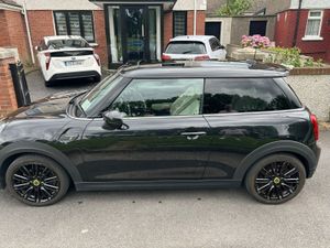 Stunning Mini Electric 2022 LEVAL 3 Automatic - Image 4
