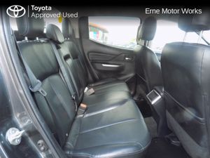 Mitsubishi L200 INSTYLE 6AT 4DR AUTO 2.5 DID CR 4W - Image 4