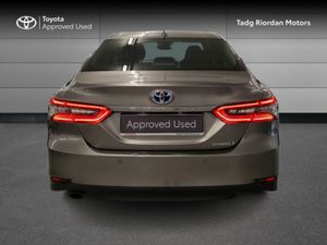 Toyota Camry PLATINUM EDITION - Image 4