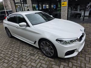 2017 BMW 530E M-SPORT AUTO. - Image 4