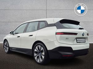 BMW IX Xdrive40 Sport - Image 3
