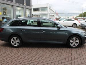 Skoda Superb 2.0TDI 150HP COMBI ATTRACTION AUTOMAT - Image 3