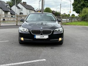 ABSOLUTELY IMMACULATE 2011 AUTO 520 D - Image 2