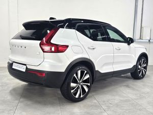 2022 Volvo XC40 1.5 T5 Recharge PHEV R Design Pro - Image 4