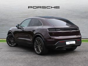 Porsche Macan Turbo - Image 2