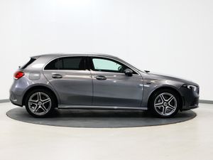 *128* 2021 Mercedes-Benz AMG 1.3 AMG LINE AUTO - Image 3