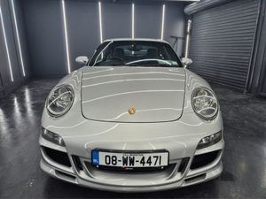 Porsche 911 C4S Coupe Manual Aero Magnesium - Image 2