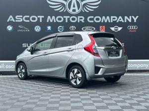 Honda Fit Hybrid - Image 2
