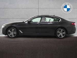 BMW 5 Series 530e SE Saloon - Image 4