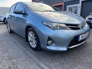 2014 Toyota Auris 1.4 D4-D Aura Diesel - Image 4