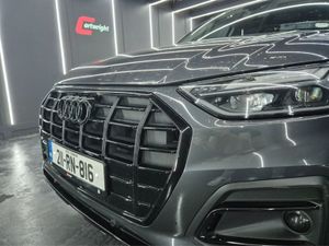 Audi Q5 35 TDI Launch Edition Auto - Image 2
