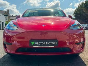 Tesla Model Y RWD White Interior 20  Wheels - Image 3