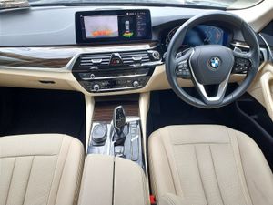 BMW 5 Series 520d SE - Image 4