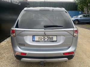 MITSUBISHI OUTLANDER 2.2 D-ID 4WD COMMERCIAL - Image 4