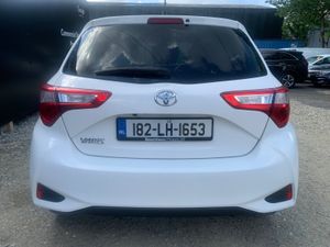 TOYOTA VITZ 1.3 AUTO 5DR - Image 4