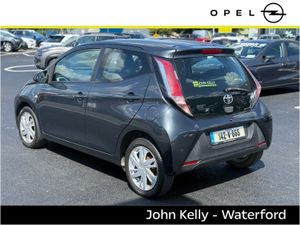 Toyota AYGO 1.0 Vvt-i X-play - Image 4