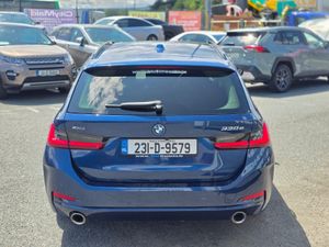 BMW 330e Touring PHEV XDrive 292Bhp Auto (231) - Image 4