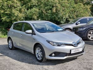 TOYOTA AURIS 1.8 ICON HYBRID 5DR AUTO 2016(16) - Image 3