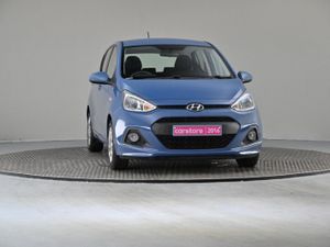 Hyundai i10 1.0 SE 5spd  2tone Interior - Image 2