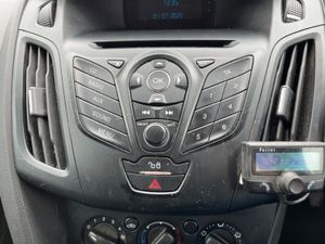 Ford Focus 1.6 TDCI 95PS 4DR VAN - Image 2