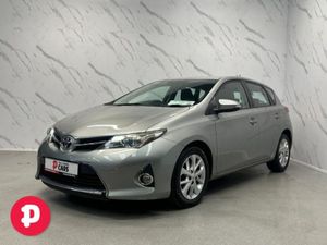 Toyota Auris 1.4 D-4d Aura 4DR - Straight Sale Di - Image 3