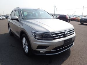 Volkswagen Tiguan 2.0 TDI 4motion Highline Plus A - Image 2