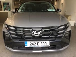 Hyundai Tucson Executive Hybrid Auto - Only 6 500 - Image 4
