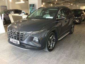 Hyundai Tucson Ix35 Executive Plus HEV PTG - Side - Image 4