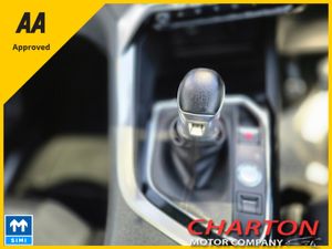 Peugeot 3008 GT-LINE 1.6 BLUE ""PANORAMIC ROOF"" - Image 3