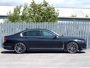 BMW 7-Series 2022 BMW 7 Series M Sport 745 G11 - Image 3