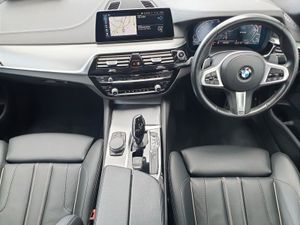 BMW 5 Series 530e M Sport Auto - Image 4