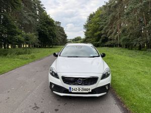 Volvo V40 2014 Cross Country Automatic - Image 2