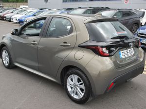 Toyota Yaris 2022 - Image 3