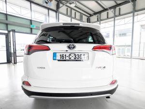 Toyota RAV4 2.0 D-4D LUNA 4DR - Image 4