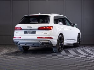 202 Audi Q7 3.0 55 TFSI S-Line E-Quattro - Image 3