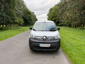 Renault Kangoo 2019 Low KM - Image 3