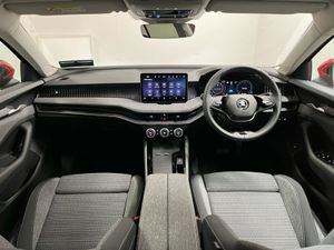 Skoda Superb Selection DSG 2.0tdi 150BHP - Revers - Image 4