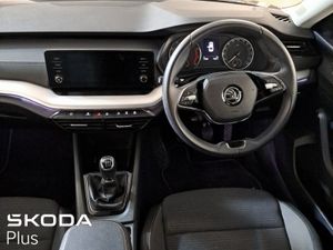 Skoda Octavia Octavia AMB 1.0tsi 110HP - Image 4